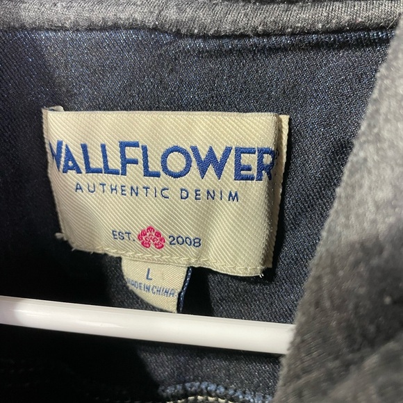 Wallflower Jean Jacket Large Juniors - Picture 5 of 9